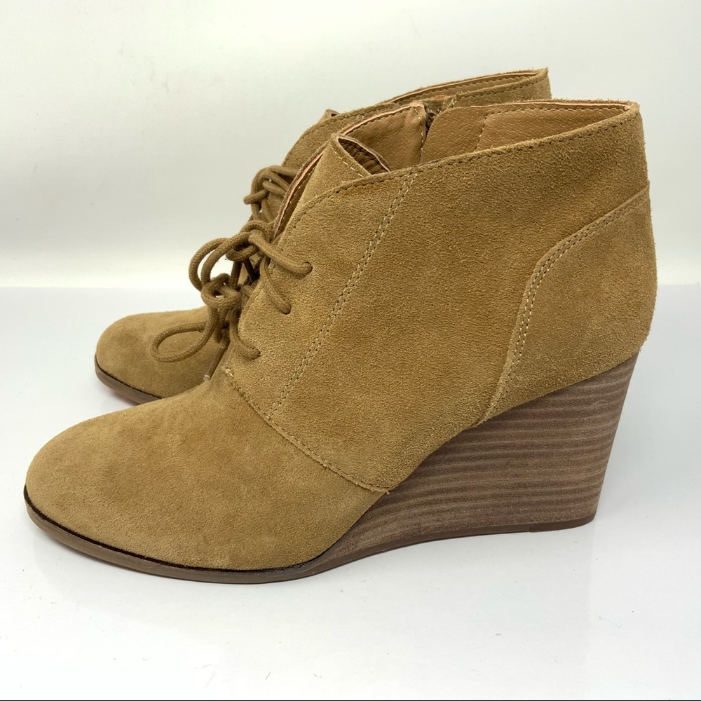 Lucky Brand Shylow Suede Ankle Booties Size 7.